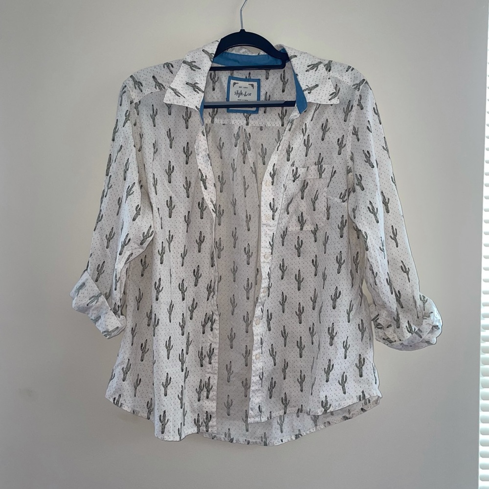 Long sleeve Button Up